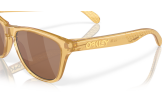 OAKLEY Frogskins XXS Kylian Mbappé Light Curry Prizm Tungsten