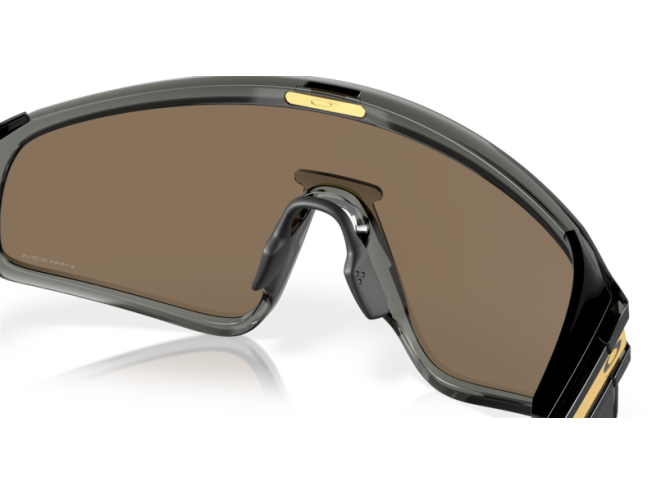 Päikeseprillid OAKLEY Latch Panel Grey Smoke Prizm 24k